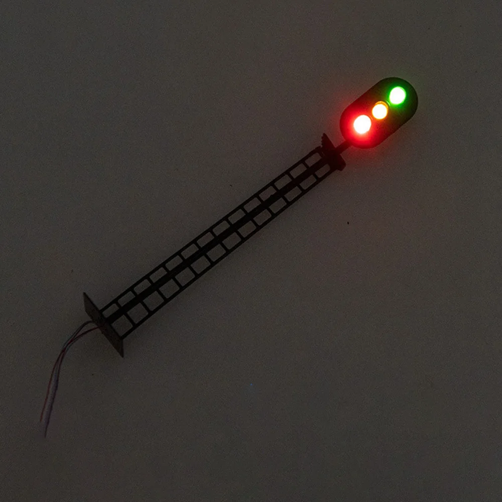 1:87 HO Scale Miniature Street Light Model Railway Block Signal Green/Red/Yellow 12V DIY Led Train Layout Lamp