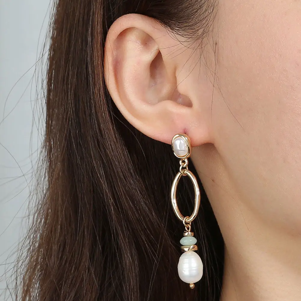 1Pair Vintage Pearl Drop Earrings Women Fashion Ear Dangler Long Fringe Stylish Statement Jewelry Gift for Hawaiian Party Office