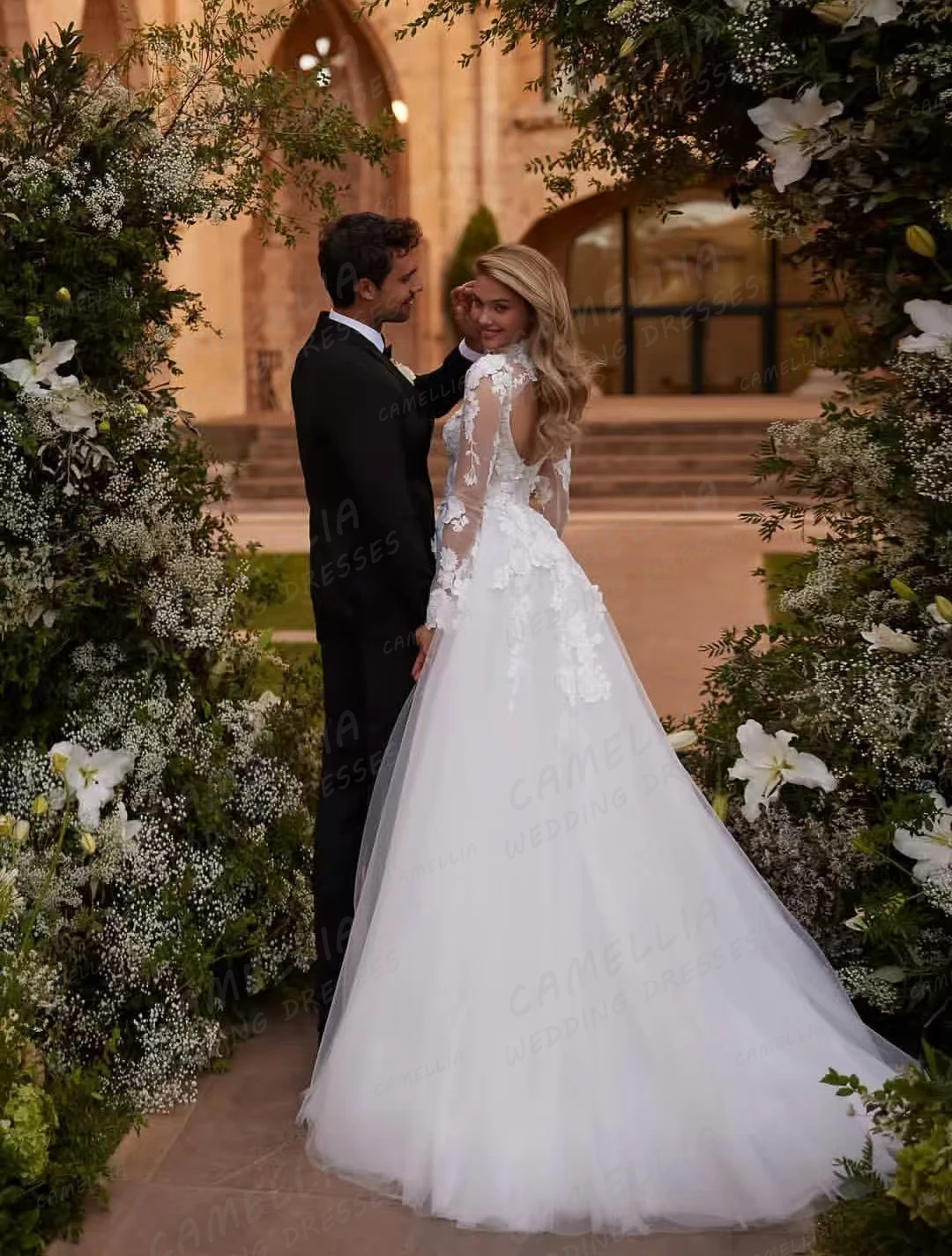 Abiti da sposa eleganti Abiti da sposa A Line da donna Collo alto in pizzo Manica lunga Appliques Tulle 2025 Abiti da sposa personalizzati