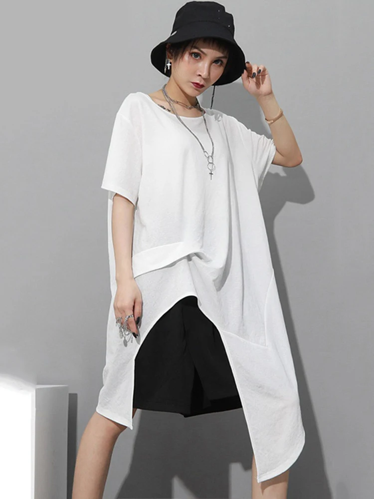 [EAM] Women White Irregular Split Joint Big Size T-shirt New Round Neck Short Sleeve  Fashion Tide  Spring Summer 2024 1Z306