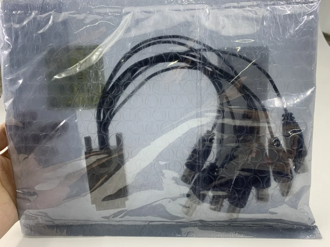 NI SHB4X-8BNC_NI InfiniBand to BNC Cable