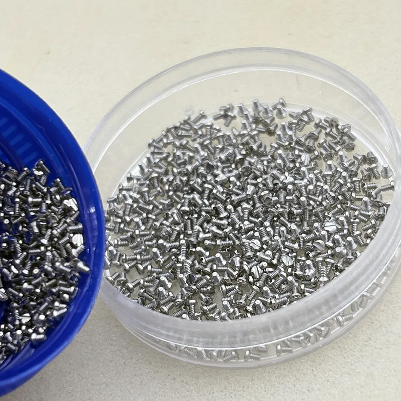6/12/18/24/30/36pcs  Watch movement accessories  quartz back cover L4.209.4 movement bottom cover screws