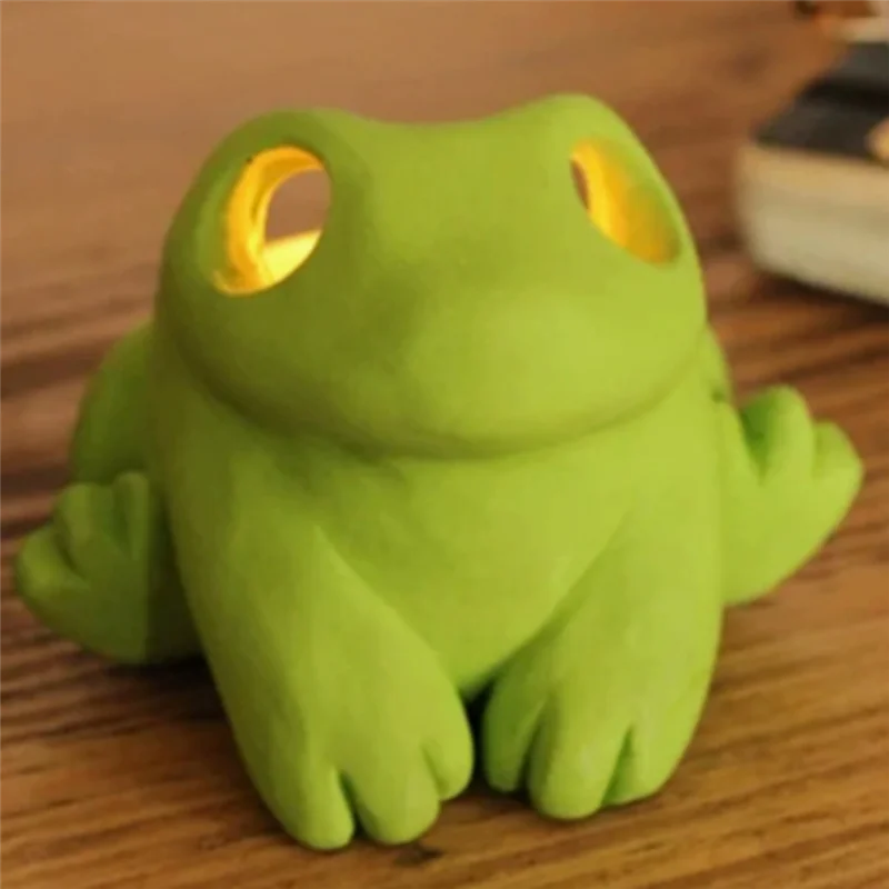 M02K-Frog Candle Holder Table Centerpiece Decor Big-Eyed Frog Candlestick Holder Tabletop Tea Light Candle Stand
