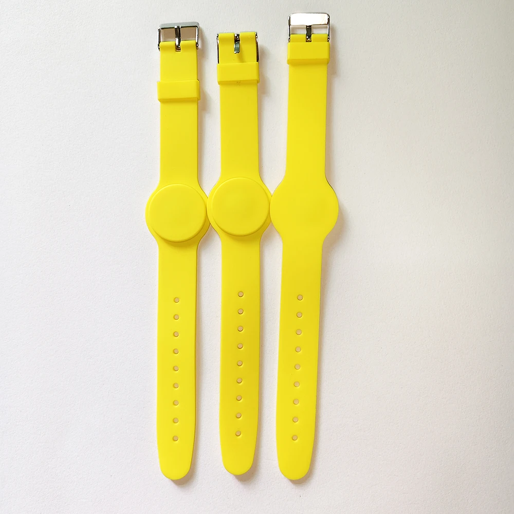 5 قطعة/الوحدة 13.56 ميجا هرتز F08 1K S50 IC بطاقة قابل للتعديل سوار معصم من السيليكون سوار الموجودة في قاعدة المفتاح العلامات بطاقة التحكم في الوصول