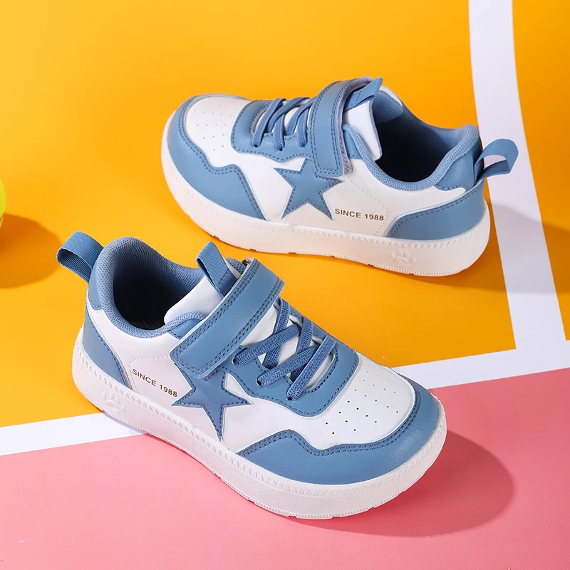 

A pair of children's four-season leather casual shoes with star pattern wide-toe sneakers, sizes 31-37，MDH-SK2892