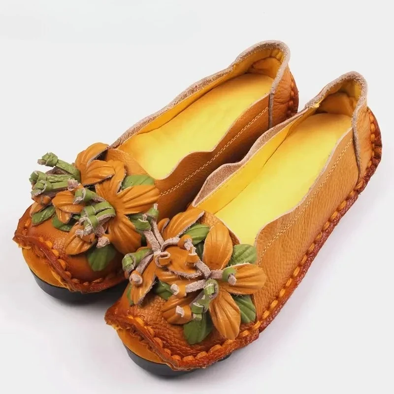 

2025 New National Wind Flowers Handmade Genuine Leather Shoes Women Retro Soft Bottom Flat Shoes Summer Canvas Ballet zapatillas