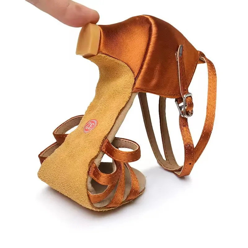Latin Dance Shoes for Girls Women Ladies Ballroom Modern Tango Salsa Dancing Performance Shoes Medium Heels Training Shoes
