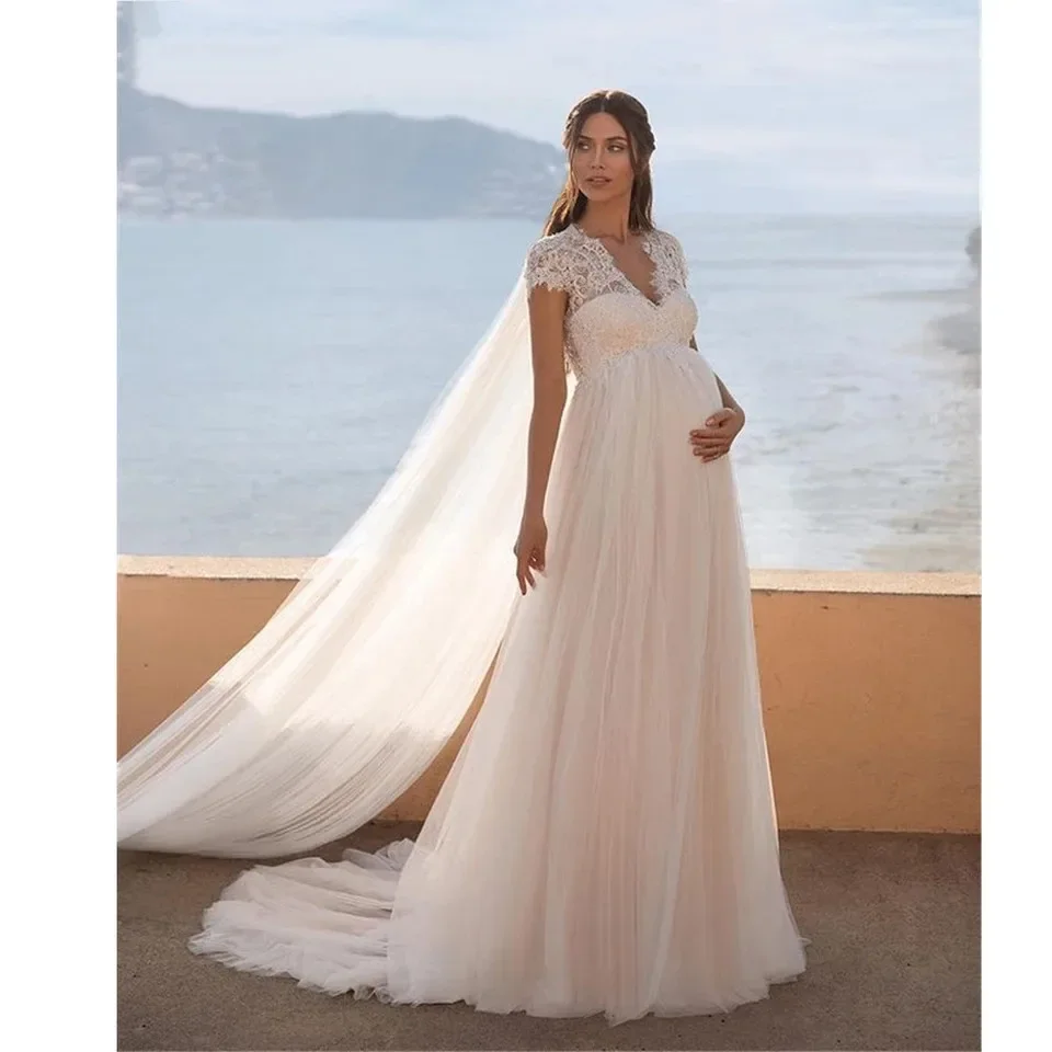 

Plus Size Elegant Wedding Dresses V Neck Short Sleeves Lace And Tulle Empire Keyhole Back Beach Bridal Gowns Pregnant Customized