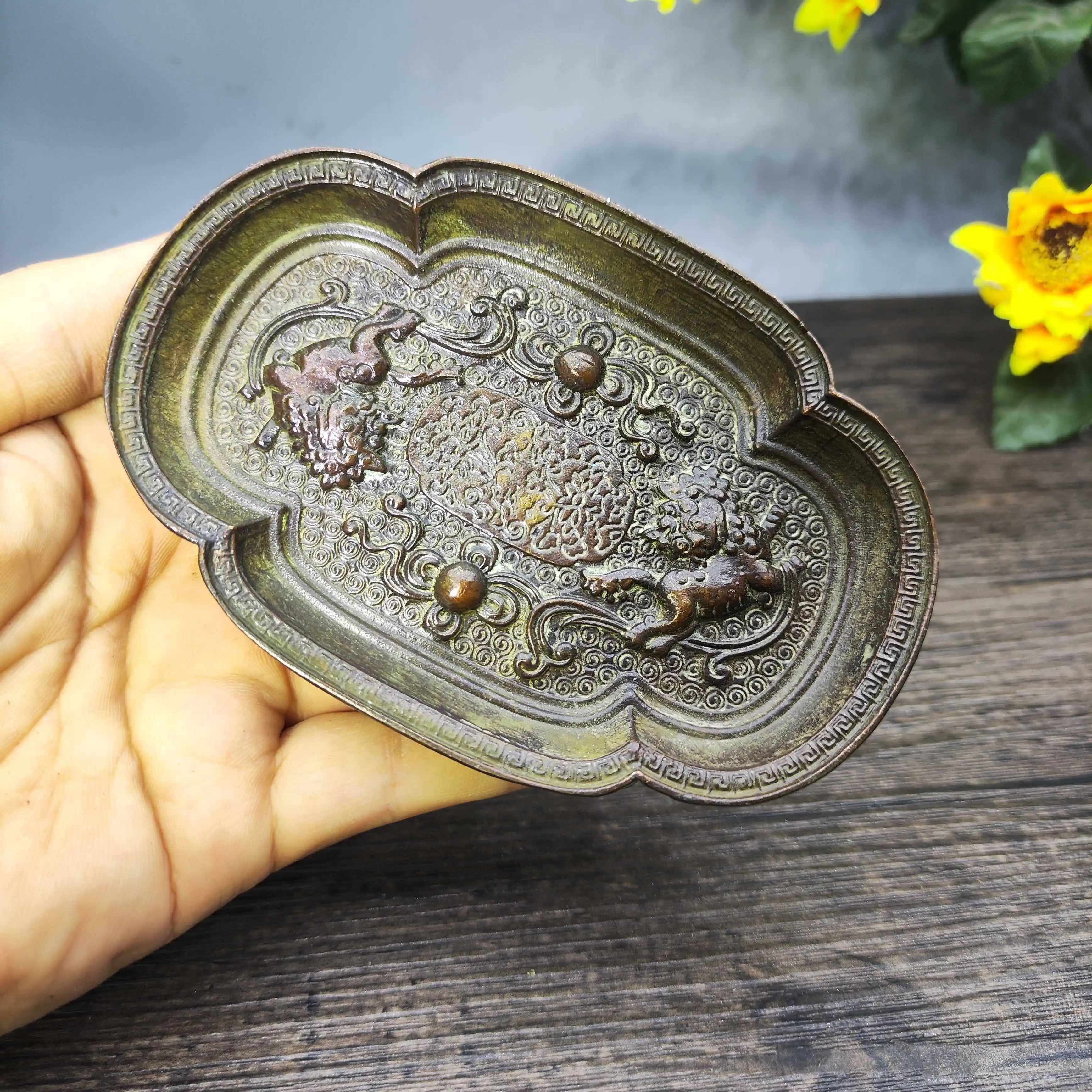 Винтажная латунная тарелка-пеп – обзор и цена Vintage Collectible Ashtrays