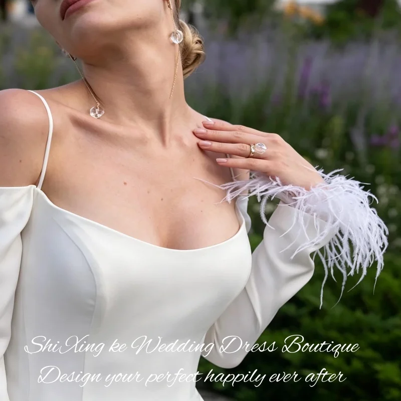 Luxury Minimalist Satin Wedding Gown Thin Strap Long Sleeve Feather Decoration Vestidos De Novia Customized