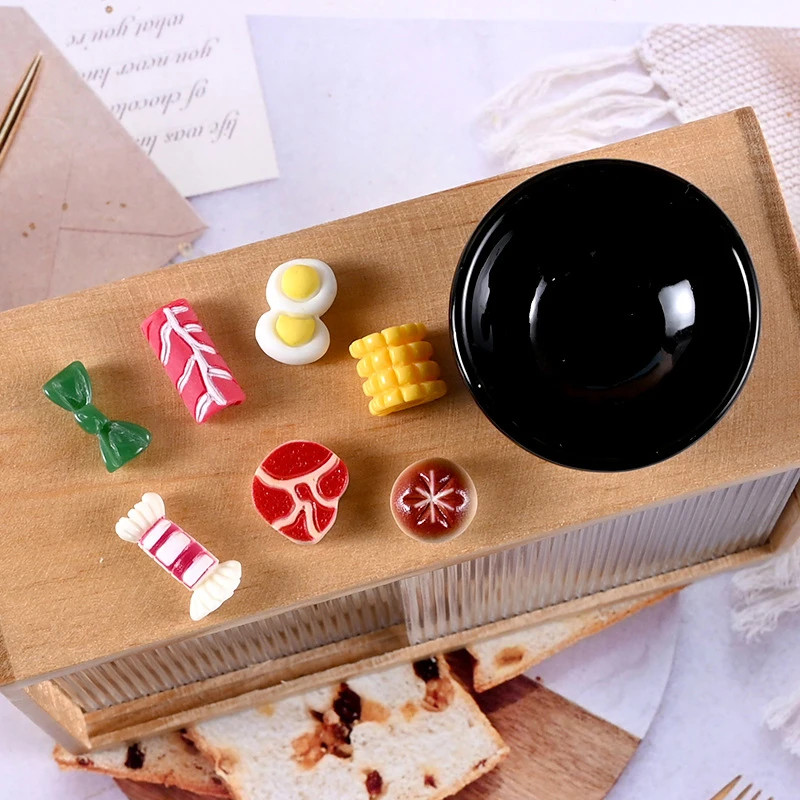 8 unids/set casa de muñecas en miniatura Mini olla de Metal olla de sopa olla caliente casa de muñecas muebles de cocina utensilios de cocina sartenes comida juguetes Decoración