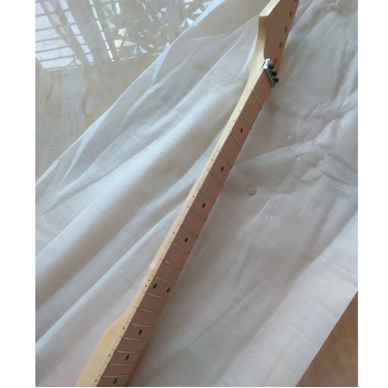 22 Frets Maple Reverse Headstock Right Hand Electric Guitar Neck Guitar Parts Musical Instruments Can Be Customized