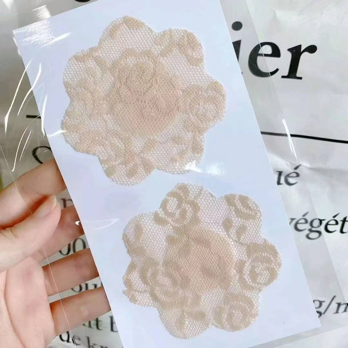 60PCS Kant Tepel Cover Ultra Dunne Onzichtbare Ademende Niet-geweven Stof Nubra Pasties voor Plunge Bras Gezonde Lijm beha Pads