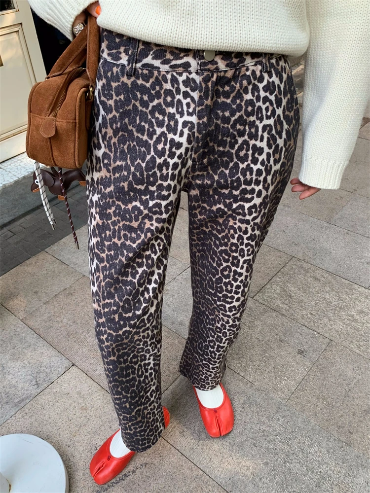 

Женские осенне-зимние джинсы с леопардовым принтом и высокой талией, женская уличная одежда, свободные прямые длинные джинсы с животным принтом