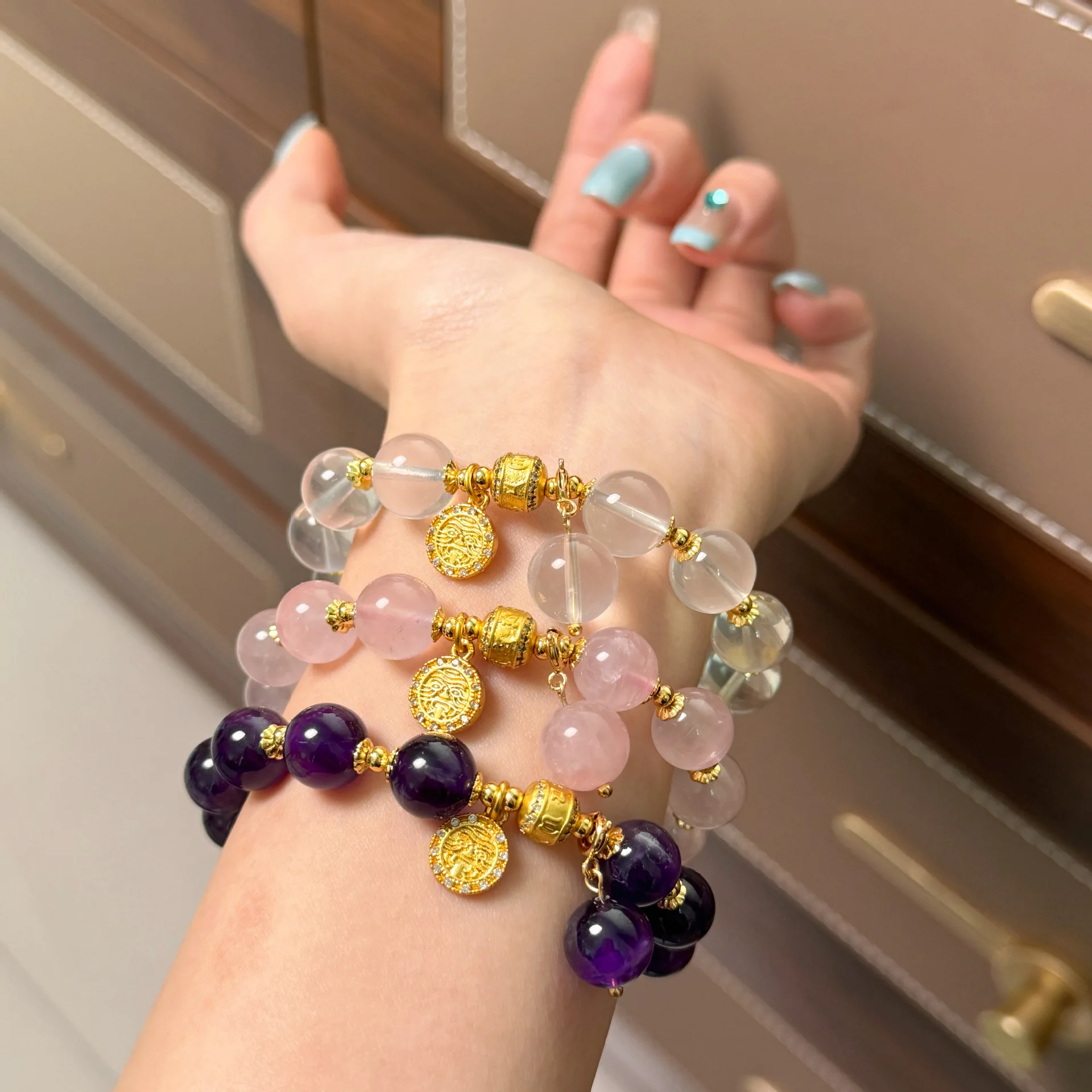 Fashionable versatile elegant pink and white crystal amethyst bracelet retro and exquisite beaded jewelry for women