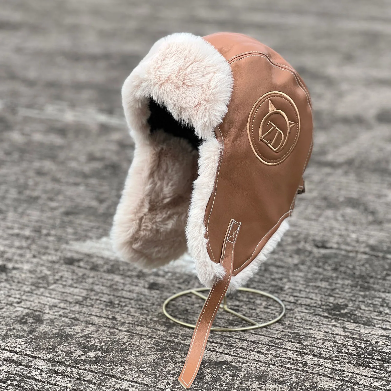 

Men Winter Caps Ear Protectors Hats Faux Fur Bomber Hat Women's Aviator Bomber Trapper Hat Earflap Waterproof Ski Hat