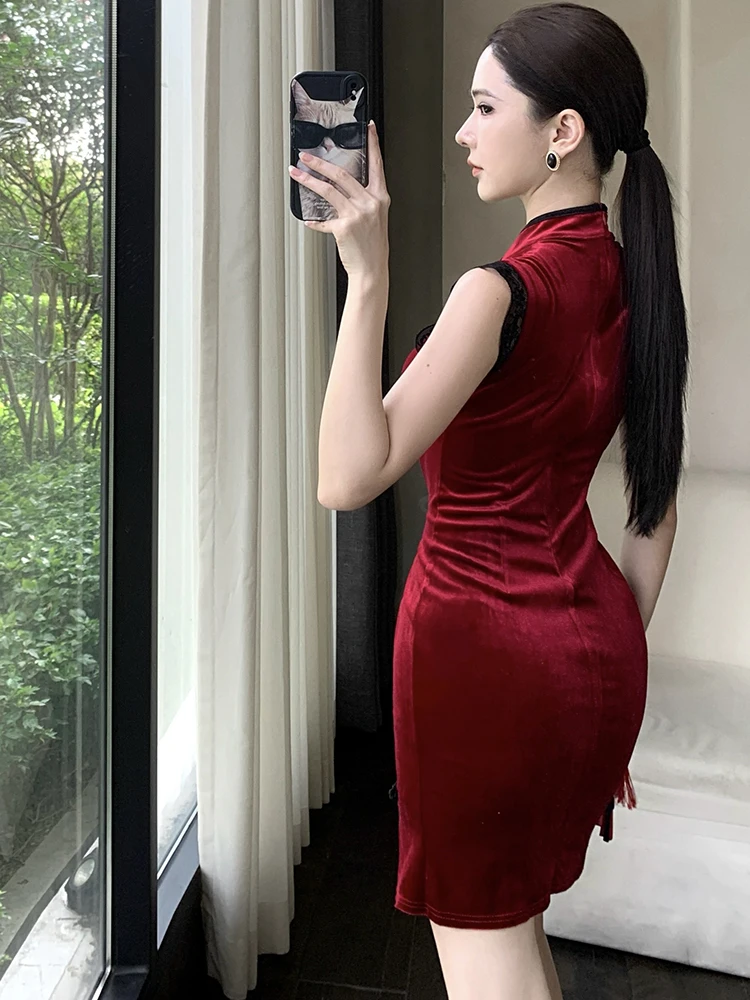 Vrouwen rood fluwelen patchwork kanten mini-jurk herfst elegante bodycon heupomslag sexy jurk 2025, Koreaanse vintage luxe festivaljurk