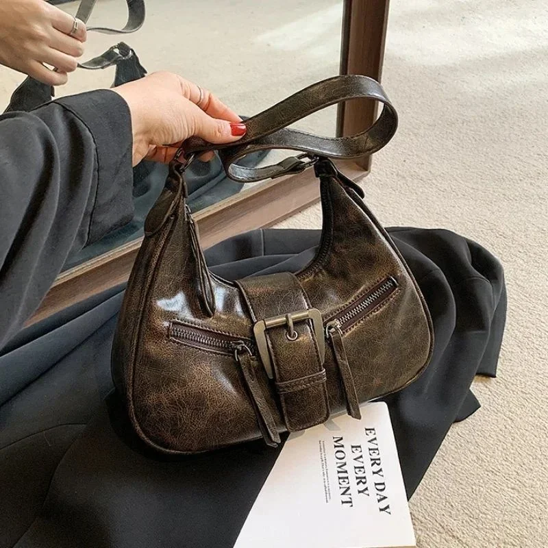 

Ретро-сумка через плечо из искусственной кожи для женщин 2024 года, модель Y2 Cloud, с элементами в стиле ретро, сумка-багет