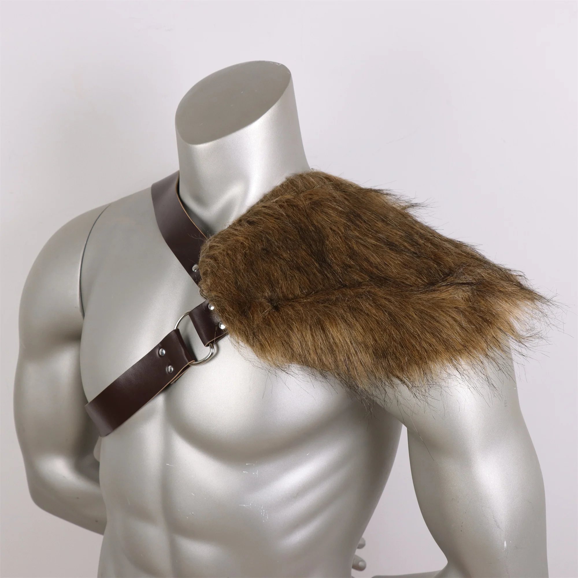 Mittelalterliche Ritter-Schulterrüstung aus PU-Leder Krieger-Schulterpanzer Cosplay-Zubehör Bühnenrequisiten – Detail 6