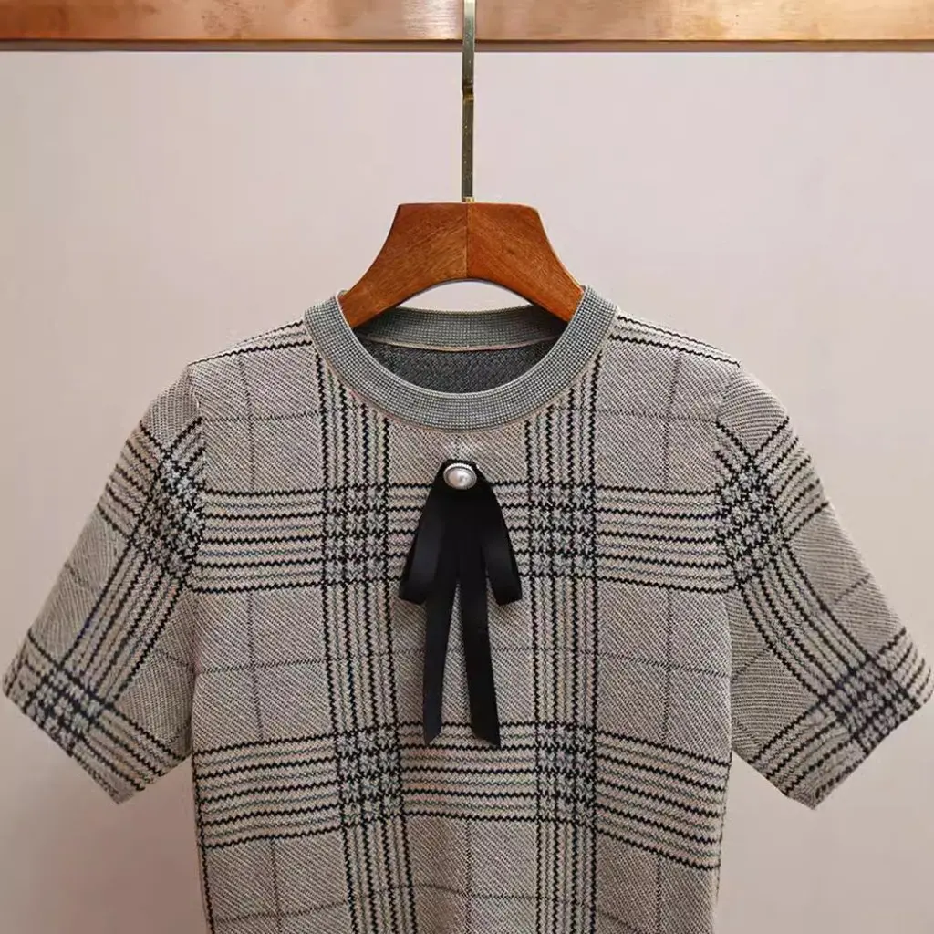 

Шэньчжэнь Наньу Ретро клетчатый трикотажный топ и повседневная плиссированная юбка для женщин Стильный комплект одежды