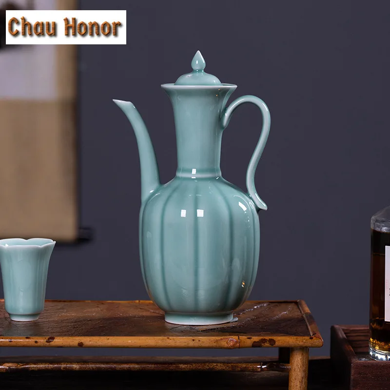 620ml Handmade Longquan Celadon Handheld Teapot Soup Bottle Wine Pot Imitation Song Dynasty Tea Tools Tea Filter Brewing Kettle