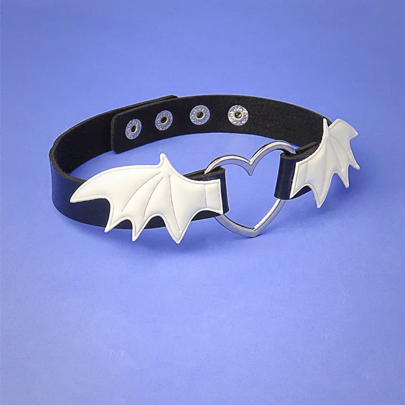Nuevo collar de cuero PU estilo Harajuku con diseño de alas oscuras y corazón, para mujeres y hombres, estilo punk, gótico, negro, con diseño de empalmes, collar choker, moderno.