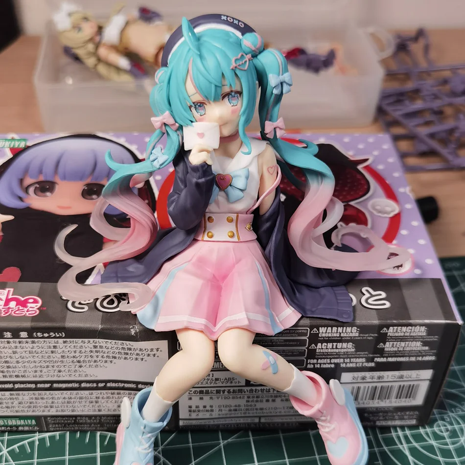 14CM Hatsune Miku Anime-Figur Kawaii PVC-Modell Puppe Actionfigur Sailor-Uniform Sammlerstück Ornamente Weihnachtsspielzeug Geschenke