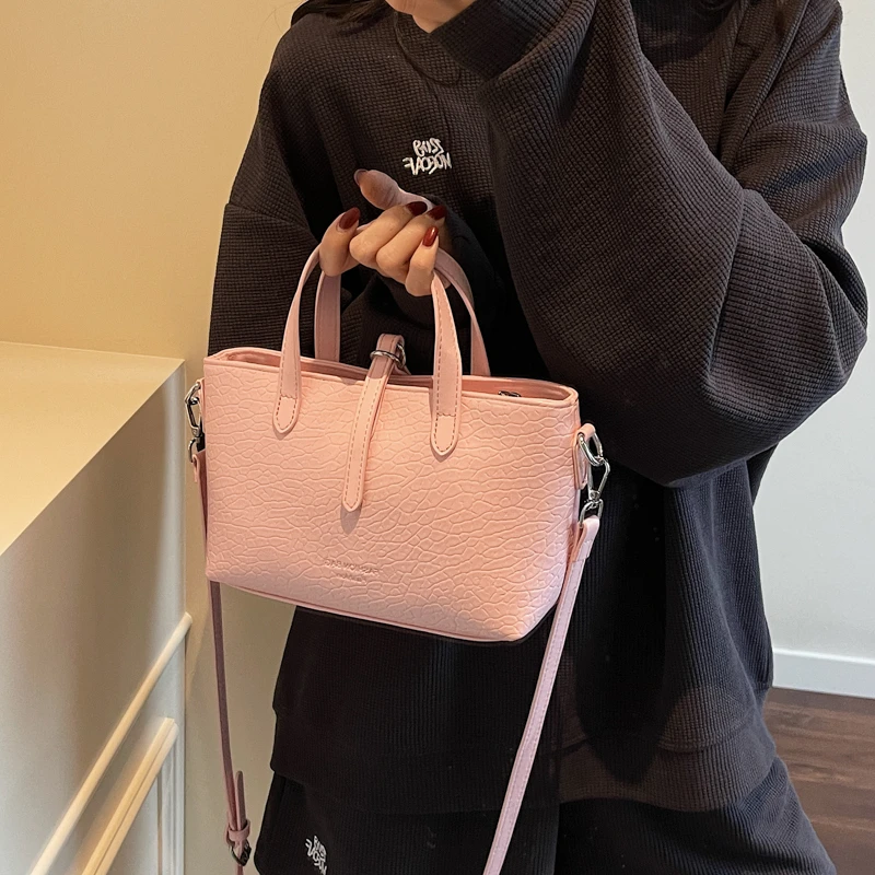 

Women Luxury Leather Classic Crossbody Bag Designer Shoulder Tote Handbag For Comfortable Daily Style