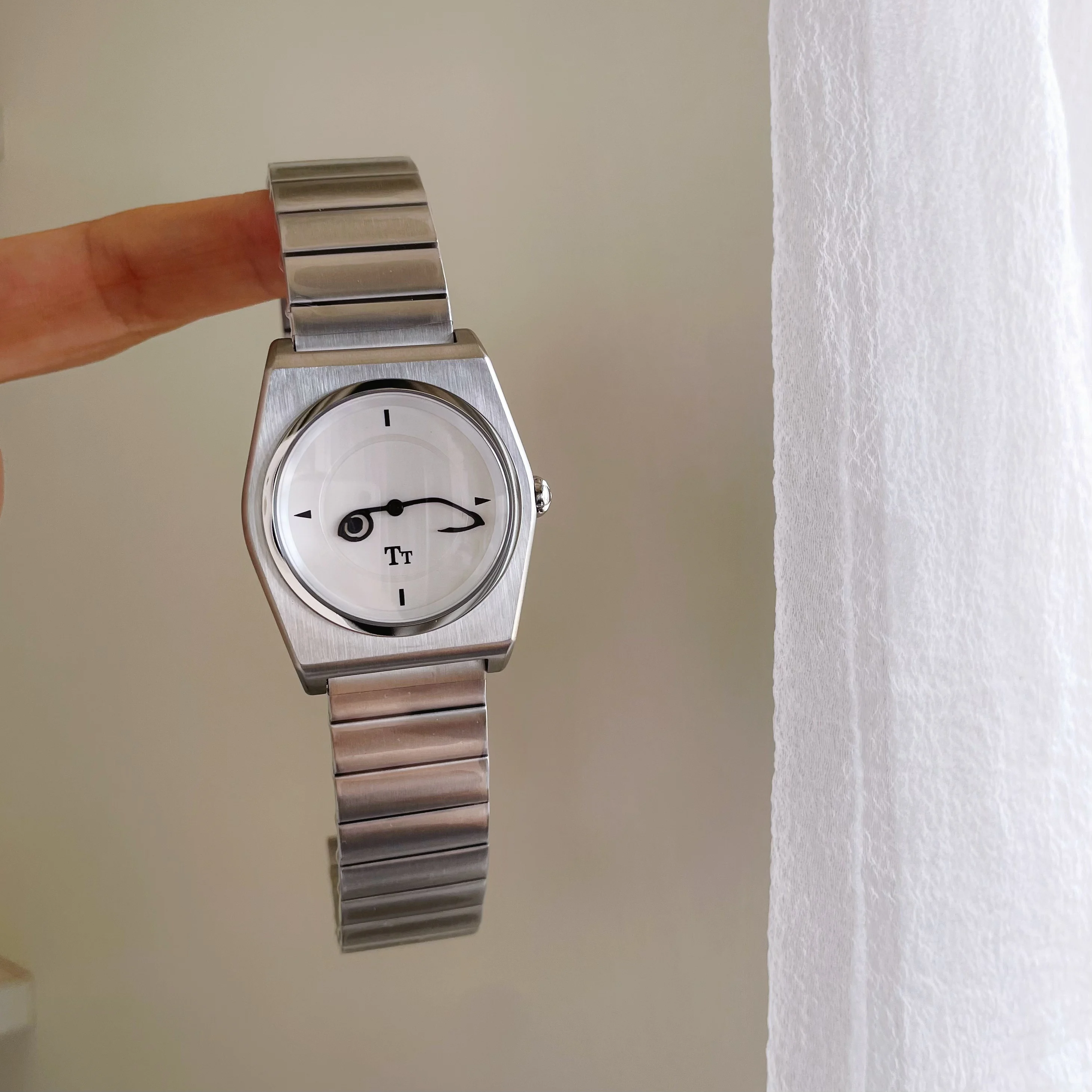 Unusual watch high quality steel band large dial watch couple quartz watch 2026 new luxury metal birthday gift