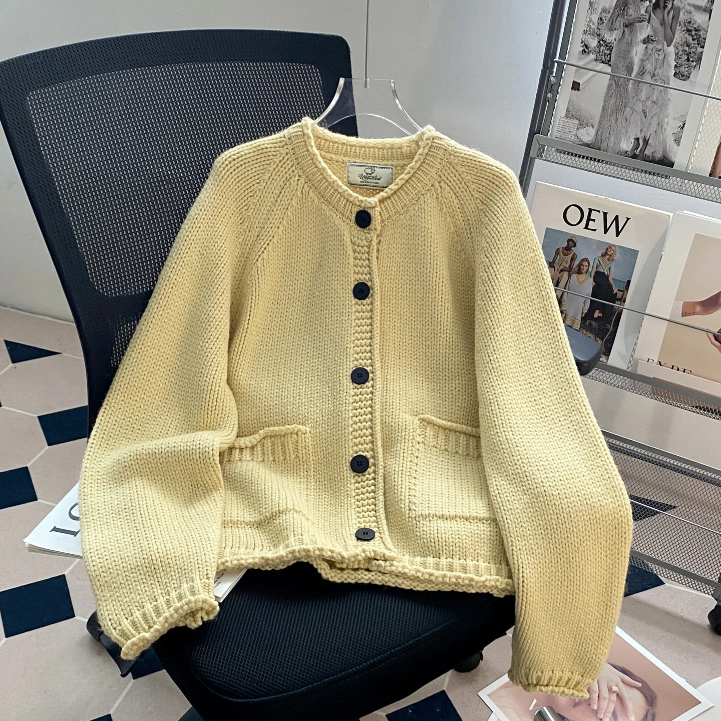 女性のための優しいセーターカーディガンジャケット秋冬の新しいゆったりとしたカジュアルな服装ハイエンドのゆったりとした怠惰なニットトップ