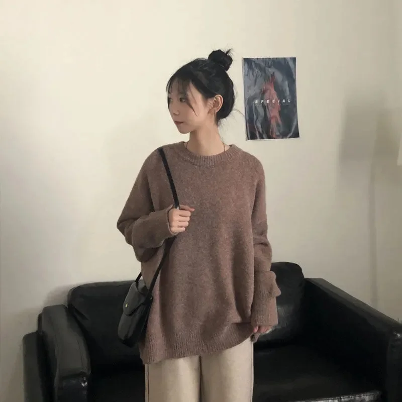 

Sweater Women Loose Lazy With Relaxed Stylish Style. Women's Outerwear Wearing Knitted Sweater Pullover Top Bottom Lining