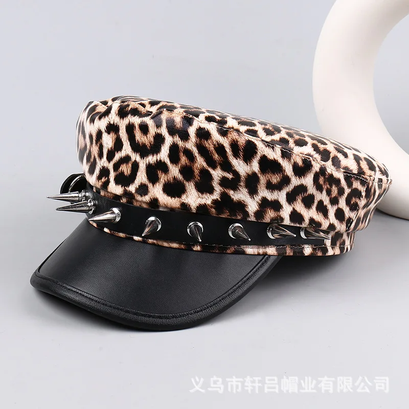 للجنسين الشرير قبعة مسطحة تأثيري جوجو جوتارو كوجو الفضة رصع ليوبارد طباعة قبعة جلدية المسامير الطويلة قابل للتعديل ​