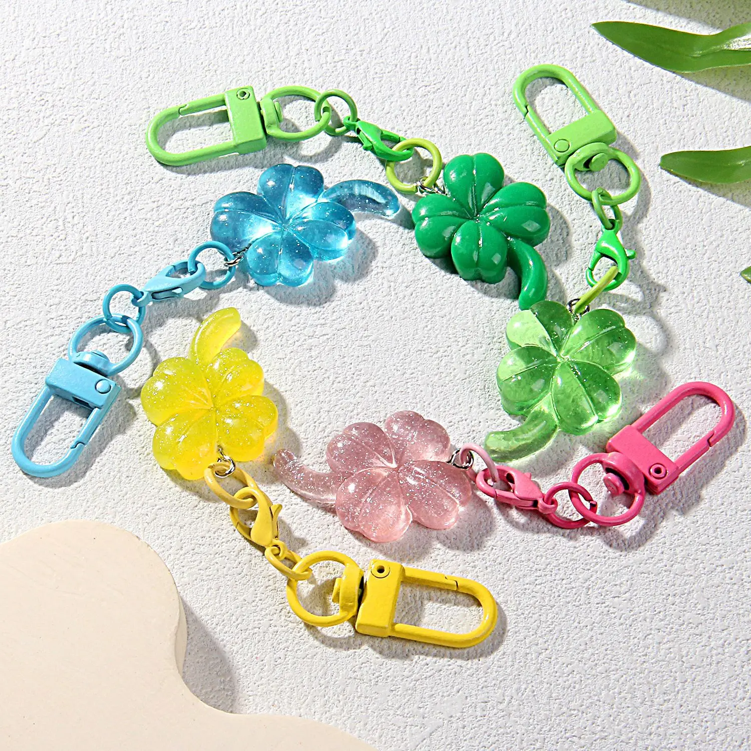 

Lucky Leaf Phone Charms Pendant Cute Key Chain Cases for Phone Chain Schoolbag Books CCD Camera Key Pendant Accessiroes Брелок