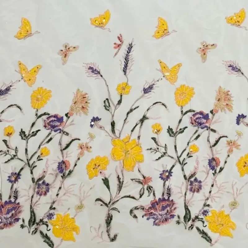 Gelber Schmetterling-Libellen-Blumen-Stickereistoff, Afrikanischer Spitzenstoff – Detail 4
