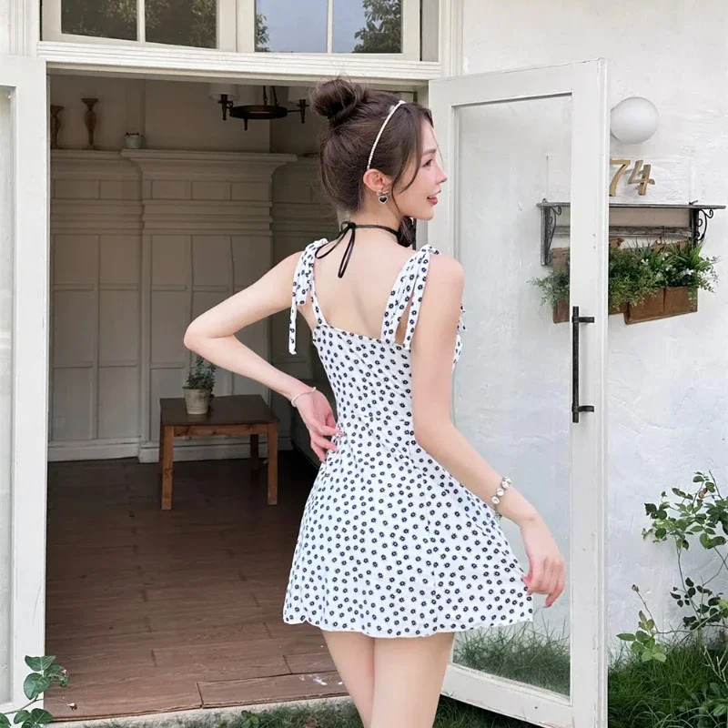 Costume da bagno intero floreale femminile 2025 Corea Costumi da bagno Donna Costumi da bagno a fascia Estate Abbigliamento da spiaggia Bagnante Monokini Piscina