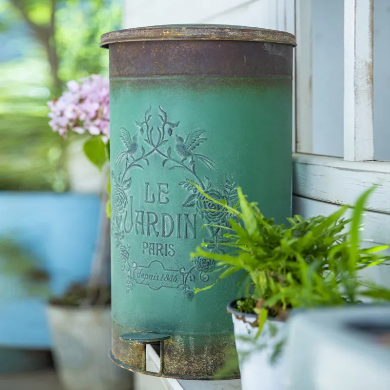 Sendeyuan retro trash can garden wrought iron relief pedal trash can ornament villa