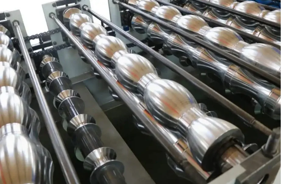 Drone-Compatible Roof Sheet Machine and Digital Twin Tile Making Machine with 3D Scanning for Precision Installation