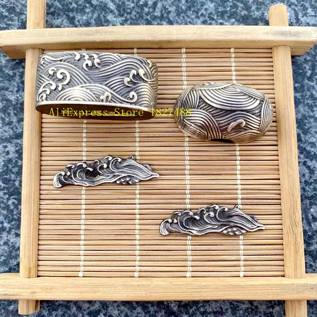 A Set Brass Sea Wave Menuki Fuchi Kashira Fittings For Japanese Samurai Sword KOSHIRAE Katana/Wakizashi/Tanto Handle Accessories