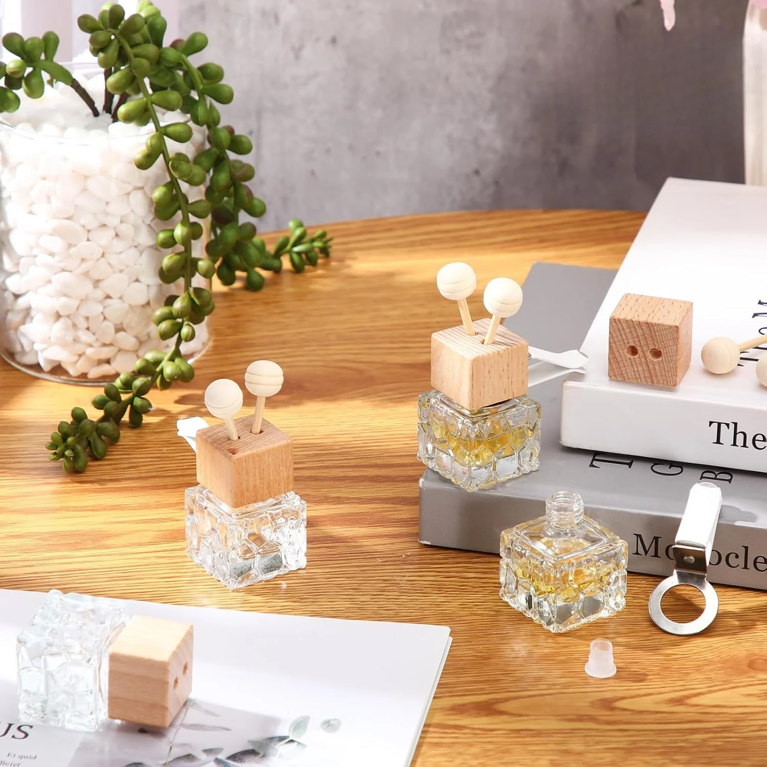15er-Pack Auto-Lufterfrischer-Diffusor mit Lüftungsclip, Auto-Diffusor, leere Glasflasche für ätherische Öle/Parfüm mit Holzverschluss und Stäbchen – Detail 4