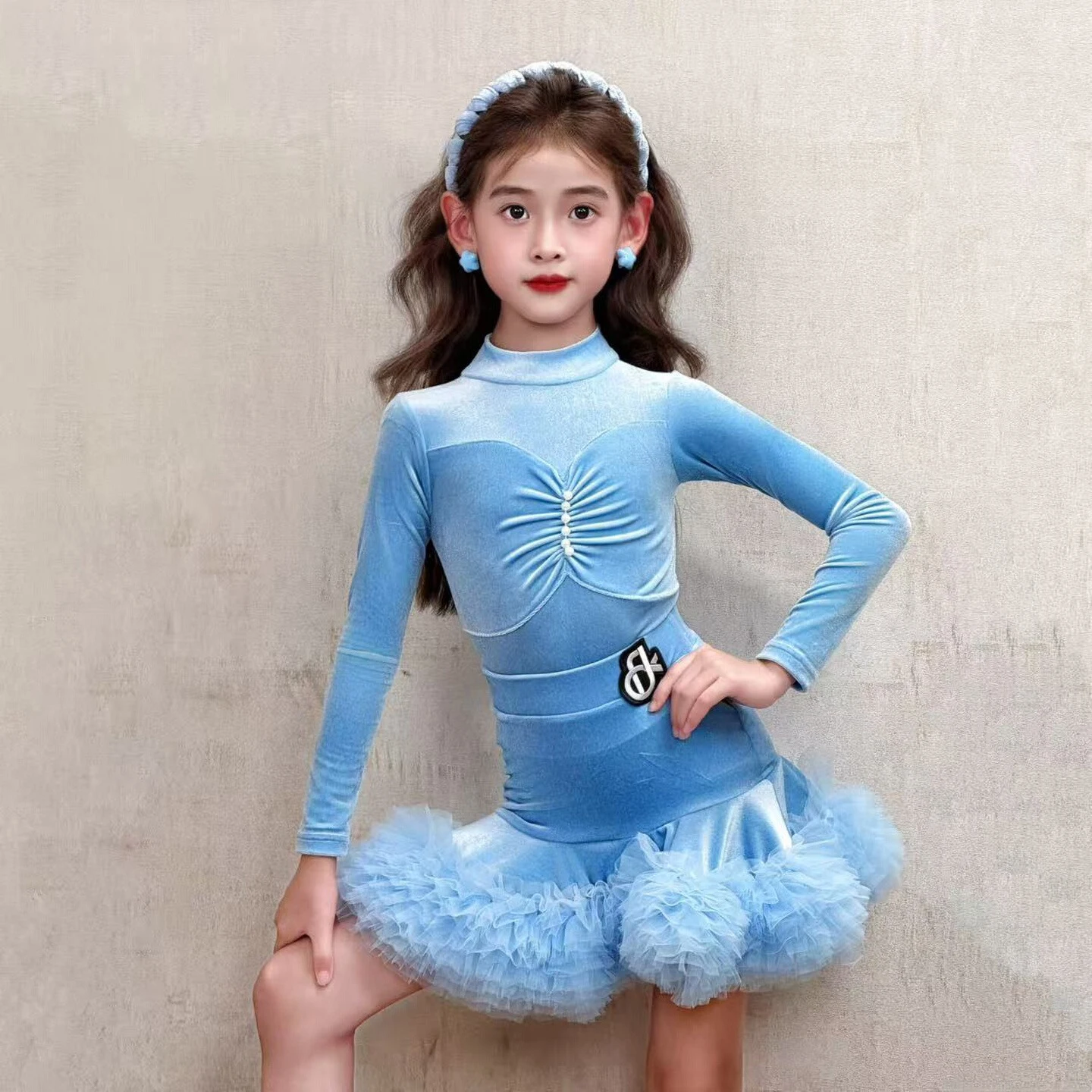 2025 어린이 라틴 댄스 의상 긴 소매 높은 칼라 풍성한 드레스 소녀 차차 룸바 댄스 드레스 대회용 드레스