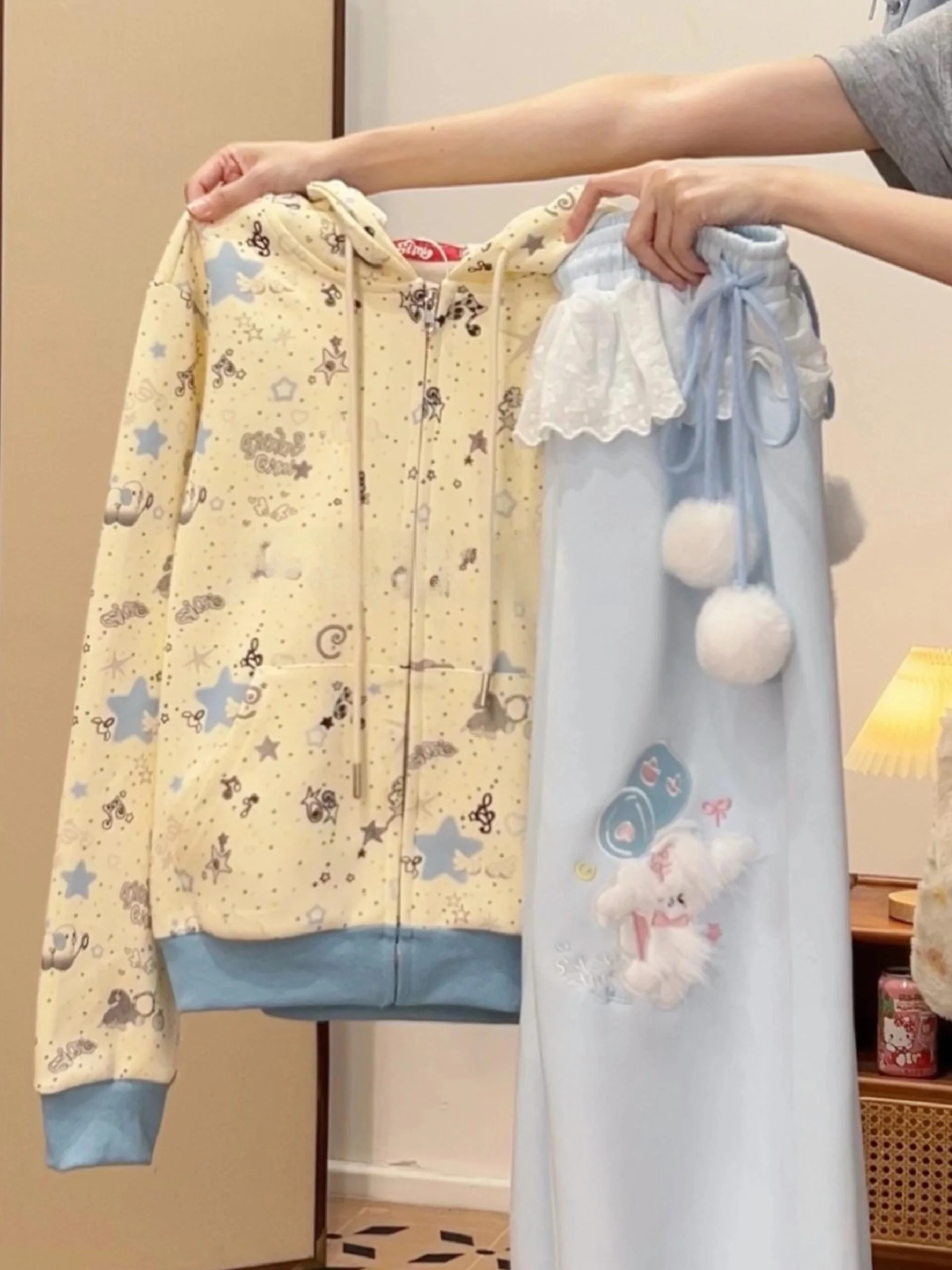 

Модная женская толстовка Kawaii с мультяшным принтом, свободного кроя, на молнии, с длинными рукавами, осенне-зимняя верхняя одежда