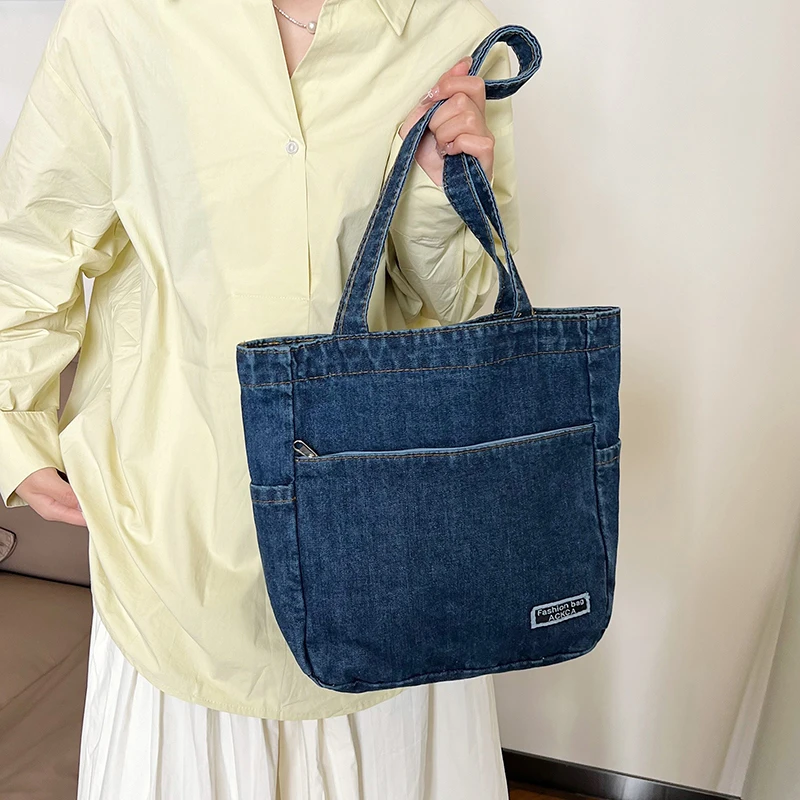 New denim personalized large capacity bag, fashionable and casual shoulder bag, college student commuting tote bag