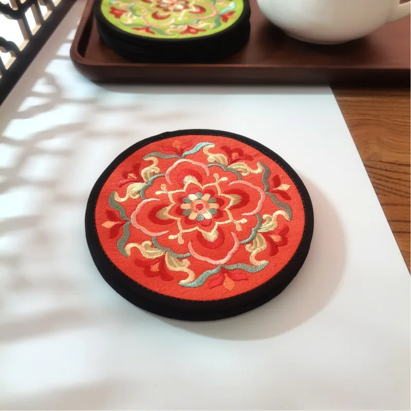 Chinese Style Pure Cotton Embroidered Flower Tea Coaster Folk Artisan Handmade Small Gift Souvenir for International Students