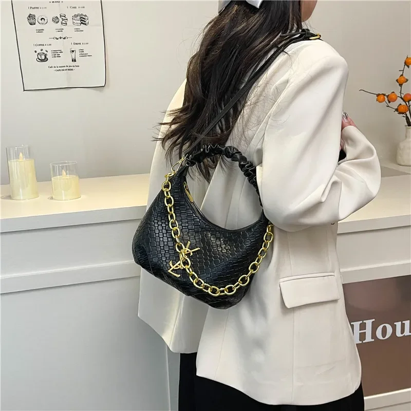 

Premium Women's Tote Bag, Leather Shoulder Bag with Crossbody Strap, Luxury Design by Famous Designer, Timeless