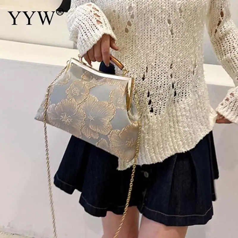 Vintage Embroidered Floral Clutch Handbag for Women Wooden Top Handle Wedding Party Daily Purse Chain Shoulder Crossbody Bags