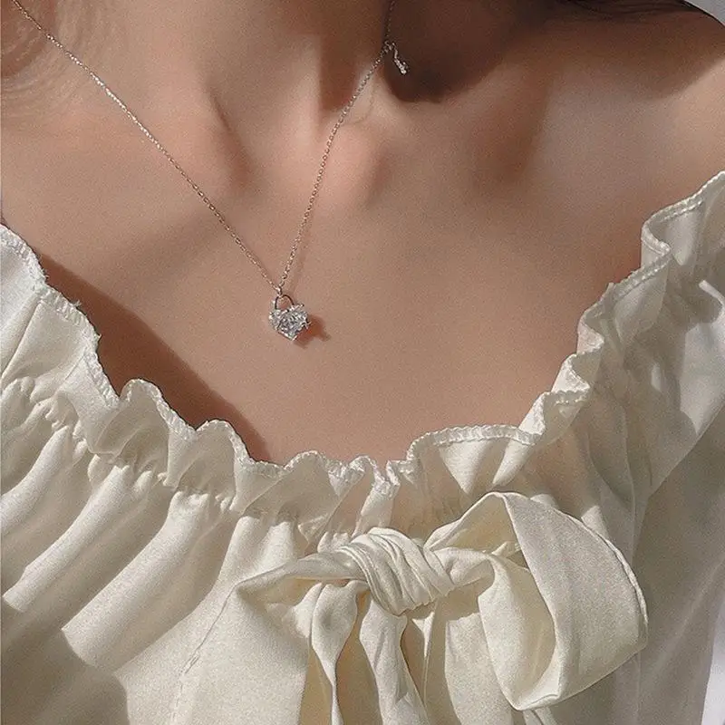 Titanium Steel Heart Lock Key Necklace No Fade Delicate Clavicle Chain Jewelry for New Year Gift for Sister Female Friend