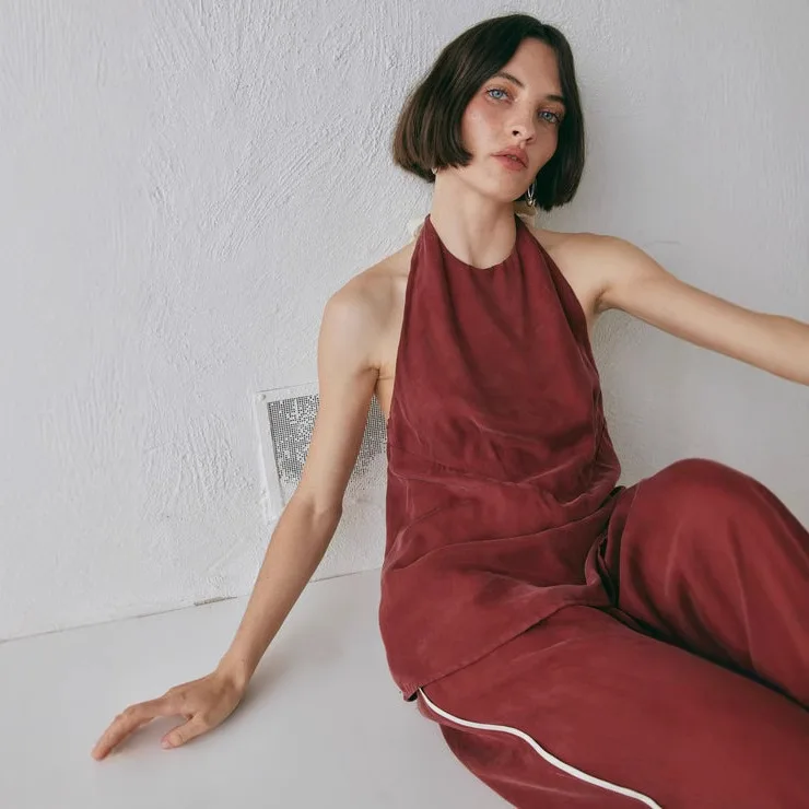 ملابس نسائية جديدة بدون أكمام رقبة مستديرة بلون سادة سراويل واسعة الساق مزاجه ركاب بدلة على الموضة بنطلون رقبة حمراء #3