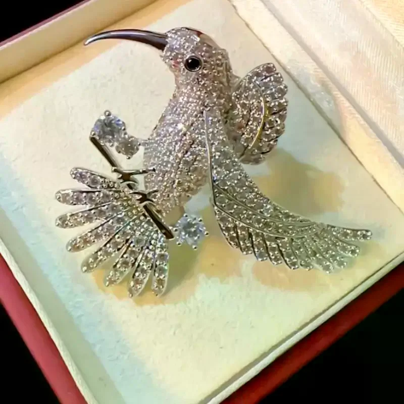 Fashion Exquisite Shiny Rhinestone Hummingbird Brooches For Women Clothing Coat Jewelry Accessries Gift