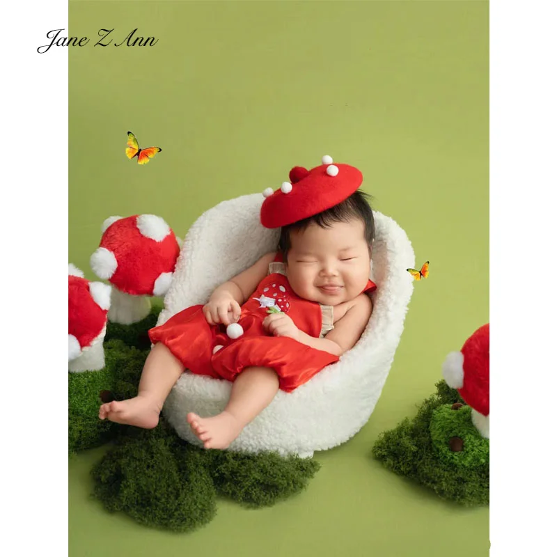 Newborn baby photo mushroom theme infant girl sweet cute hat clothes moss mushrooms props