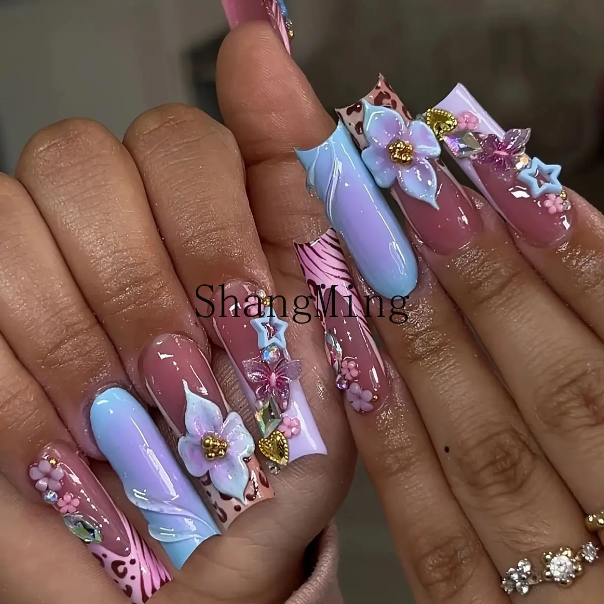 

PYH Hot Sale Long Water Drop Fake Nails Sweet Cool Wind Blue Nail Surface Cute Flowers Gorgeous Broken Diamond Stars
